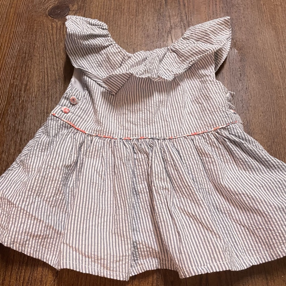 Three Dresses - Picture 4 of 8